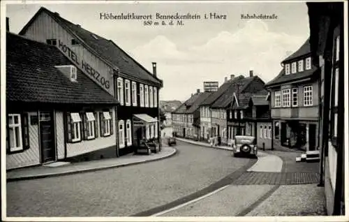 Ak Benneckenstein Oberharz am Brocken, Bahnhofstraße, Hotel Herzog, Auto