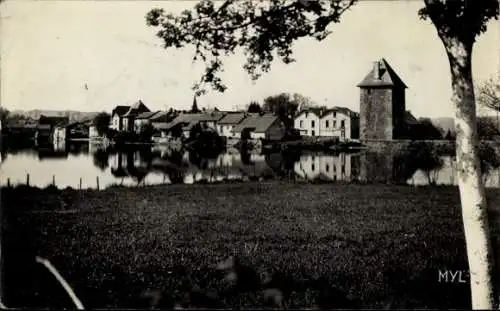 Ak Peyrat le Château Haute Vienne, la Tour et l'Etang