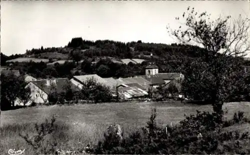 Ak Notre Dame de Sauvagnac Haute Vienne, En montant a la Pierre Branlante