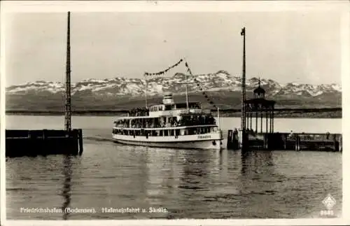 Ak Friedrichshafen am Bodensee, Hafeneinfahrt und Säntis, Dampfer