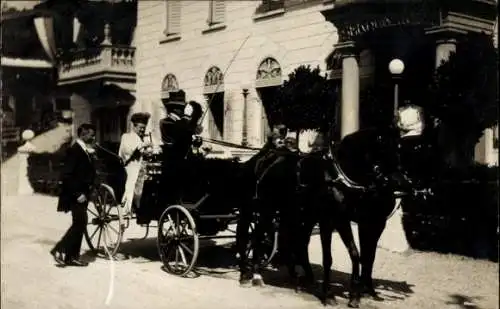 Foto Ak München, Kaisertage 1906?, Kutsche