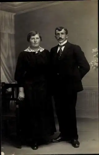 Foto Ak Portrait von einem Mann und einer Frau