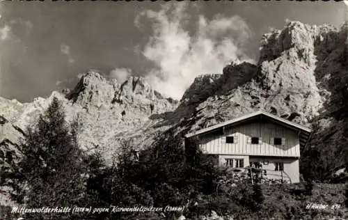 Ak Mittenwalder Hütte, Blick gegen Karwendelspitzen