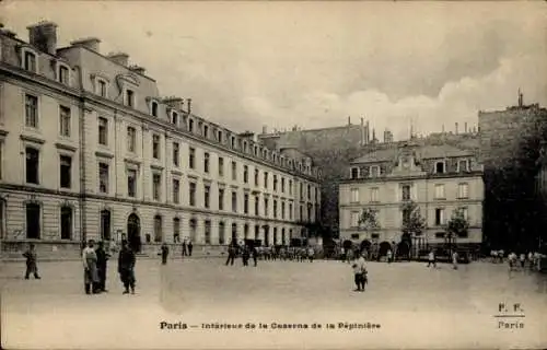 Ak Paris VIII, Caserne de la Pepiniere, Innenraum
