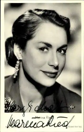 Ak Schauspielerin Marina Ried, Portrait, Witwer mit fünf Töchtern, Autogramm
