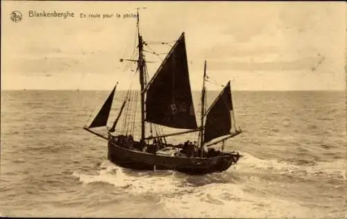 Ak Blankenberghe Blankenberge Westflandern, Fischerboot bei der Ausfahrt