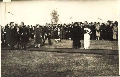 Foto Ak Prinzessin Juliana der Niederlande, Julianakanal 22. Oktober 1925