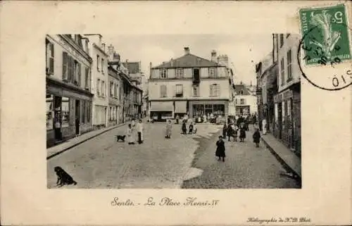 Ak Senlis Oise, La Place Henri IV