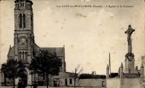 Ak Les Lucs sur Boulogne Vendee, Kirche, Calvaire