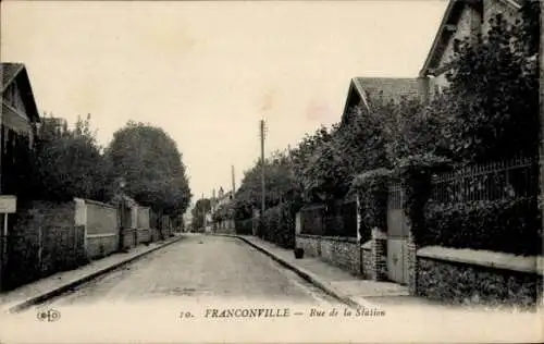 Ak Franconville Val d Oise, Rue de la Station