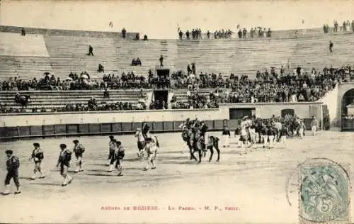 Ak Béziers Hérault, Arenes de Beziers, Le Paseo