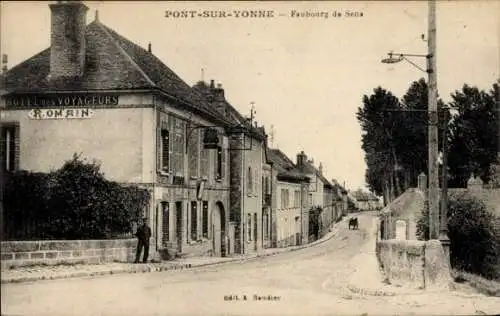 Ak Pont sur Yonne, Faubourg de Sens, Hotel des Voyageurs