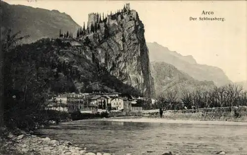 Ak Arco Trentino, Der Schlossberg