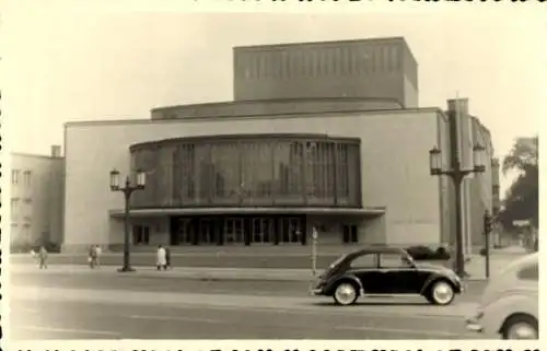 Foto Berlin Charlottenburg, Schillertheater, VW Käfer