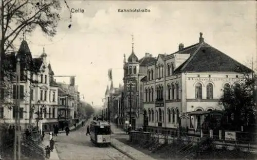 Ak Celle in Niedersachsen, Bahnhofstraße, Straßenbahn