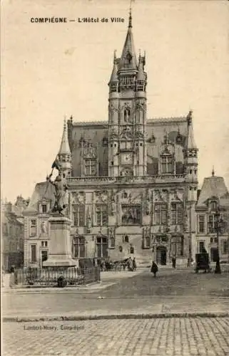 Ak Compiègne Oise, Rathaus, Denkmal
