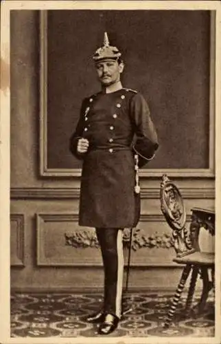 Ak Generalfeldmarschall Paul von Hindenburg, Standportrait, Hauptmann im Generalstab Stettin 1878