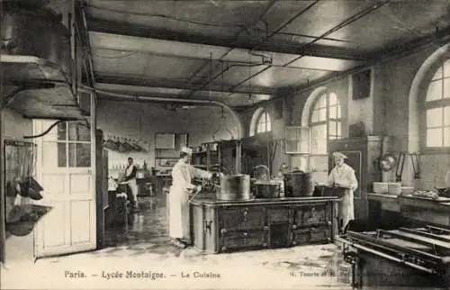 Ak Paris VIIIe Élysée, Lycée Montaigne, Küche