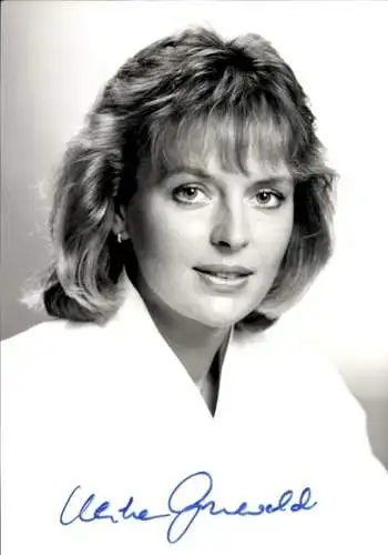 Foto Filmemacherin und Moderatorin Ulrike Grunewald, Portrait, Autogramm