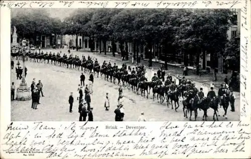 Ak Deventer Overijssel Niederlande, Soldaten, Parade, Marsch