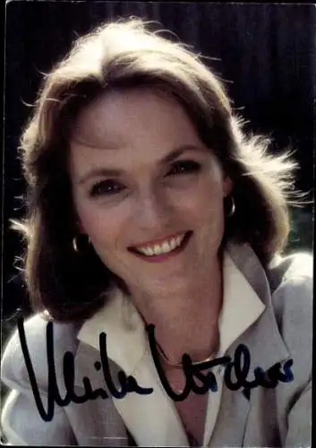 Ak Schauspielerin Ulrike Luderer, Portrait, Autogramm, als Karin Wagner