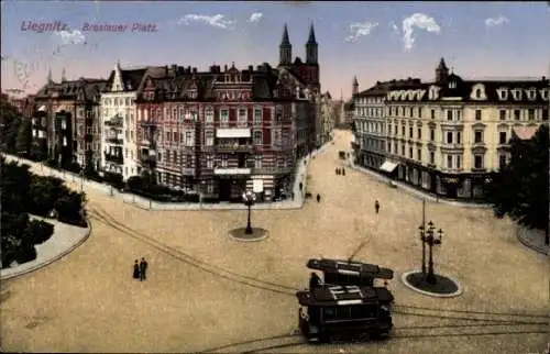 Ak Legnica Liegnitz Schlesien, Breslauer Platz, Straßenbahnen, Gebäude