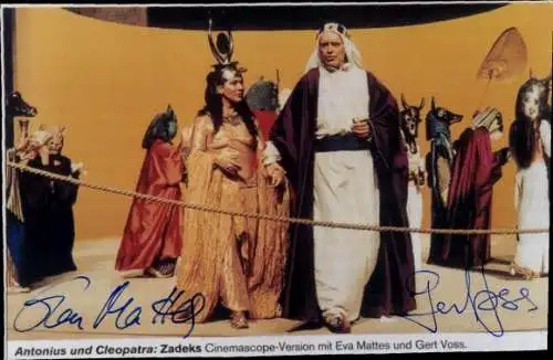 Foto Schauspieler Gert Voss und Eva Mattes, Filmszene Antonius und Cleopatra, Autogramm