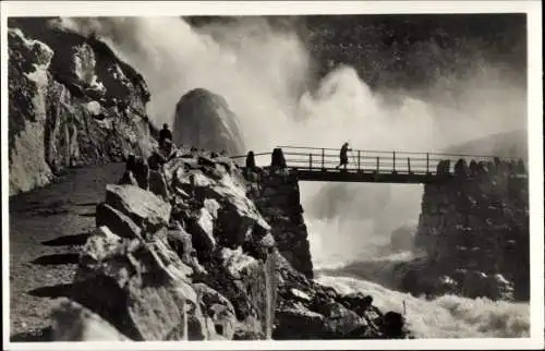 Ak Brixdalstoss Norwegen, Wasserfälle, Brücke