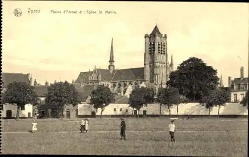 AK Ypern Ypern Flandern, Ebene der Liebe und St.-Martins-Kirche