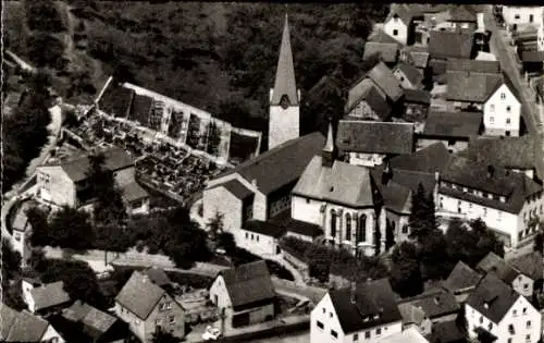 Ak Hessenthal Mespelbrunn im Spessart, Teilansicht, Luftaufnahme