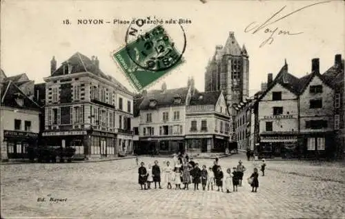 Ak Noyon Oise, Place de Marche aux Bles