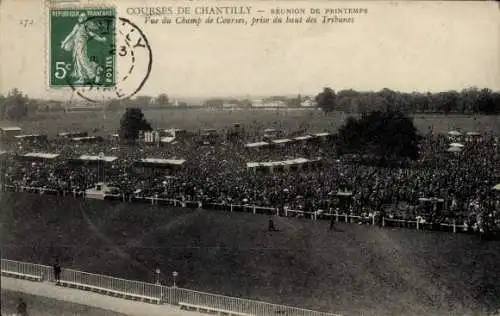 Ak Chantilly Oise, Reunion de Printemps, Vue du Champ de Courses, prise du haut des Tribunes