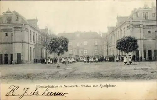 Ak Neerbosch Nijmegen Gelderland, Waisenhaus, Schule mit Spielplatz