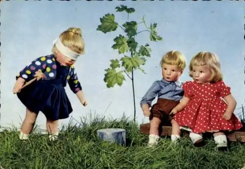 Ak Käthe Kruse Puppen, Blinde Kuh, Topfschlagen, Kinder