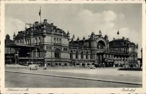 Ak Schwerin in Mecklenburg, Bahnhof