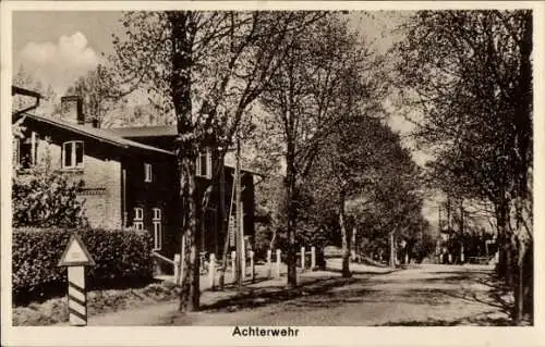 Ak Achterwehr in Holstein, Straßenpartie im Ort