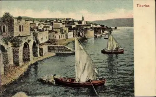 Ak Tiberias Israel, Teilansicht der Stadt, Segelboote