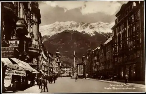 Ak Innsbruck in Tirol, Maria-Theresienstraße