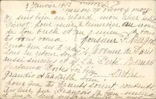 Ak Junge getigerte Katze, sitzend, Schleife