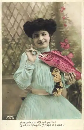 Ak Glückwunsch 1. April, Frau mit Fisch, Portrait