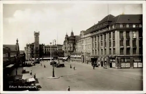 Ak Erfurt in Thüringen, Bahnhofsplatz