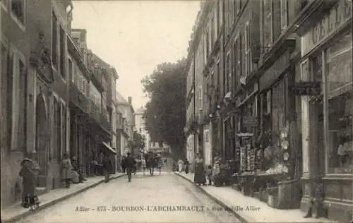 Ak Bourbon l'Archambault Allier, Rue Achille Allier