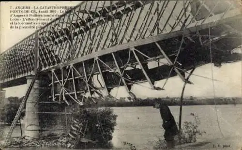 Ak Angers Maine et Loire, Die Ponte de Cé-Katastrophe, 1907