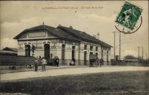 Ak Saint-Pierre-du-Vauvray Eure, Außenansicht des Bahnhofs