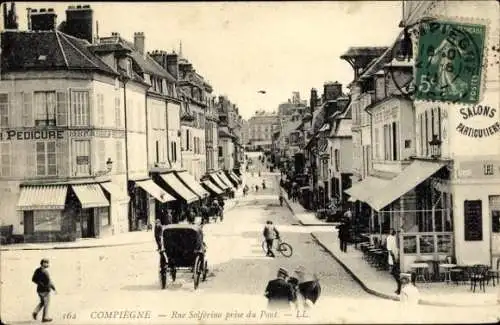 Ak Compiègne Oise, Rue Solferino, aufgenommen von Pont