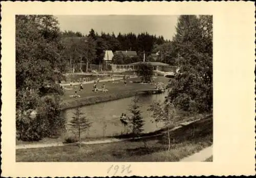 Ak Villingen im Schwarzwald, Freibad, Ruderboot