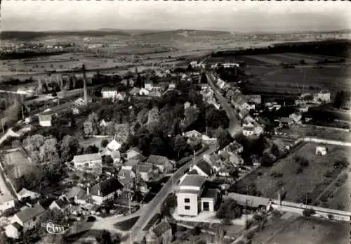 Ak Germolles sur Grosne Saône et Loire, Luftbild vom Ort