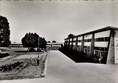 Ak Morbihan, Puteaux Holiday Centre, Kervergant Colony, Refektorium, Schlafsäle