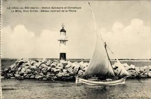 Ak Le Grau du Roi Gard, Station Balneaire et Climatique, Le Phare, Le Mole (rive droite), Bateau