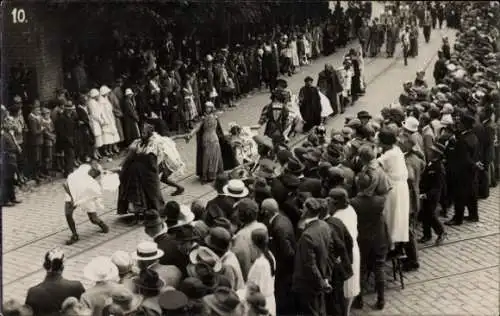 Ak Hansestadt Lübeck, Volksfestumzug 1926 Totentanz